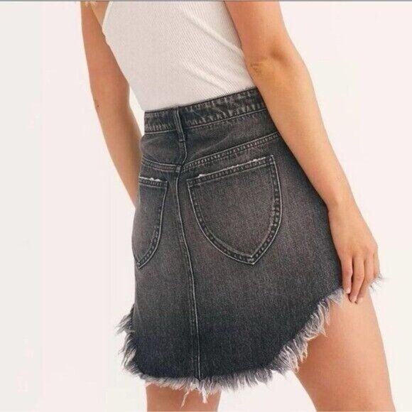 Free People We The Free Women's Black Raw Hem Baily Denim Mini Skirt - 26 - Picture 2 of 12